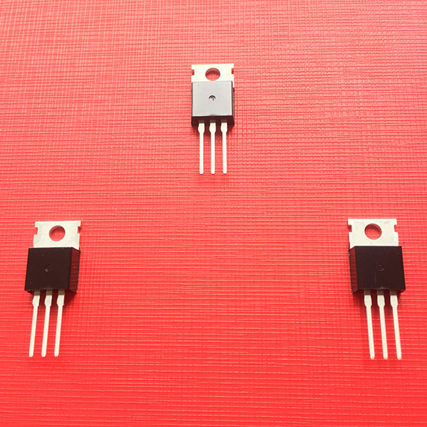 利用指針式萬用表檢測MOS管好壞，<span></span>損壞要這樣更換